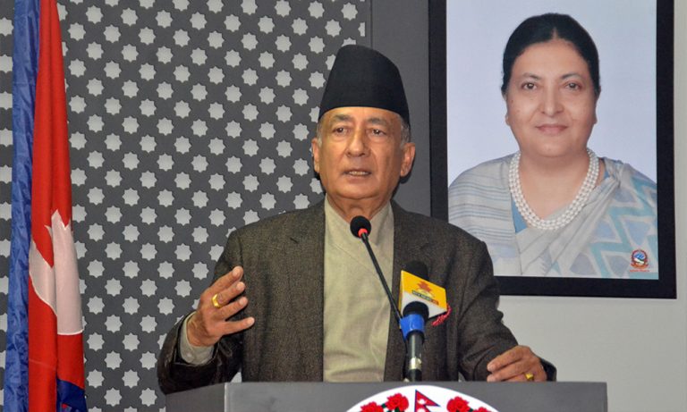 तीन जनाको नेपाली नागरिकताको प्रमाणपत्र रद्द गर्ने  मन्त्रिपरिषद् बैठकले गर्यो निर्णय
