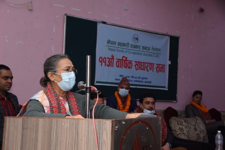 सहकारीहरु पैसा ब्याजमा लगानी गरेर खाने बैंकजस्तो भए : मन्त्री श्रेष्ठ