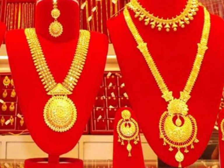 सुनचाँदीको मूल्य ह्रास,  तोलाको कति