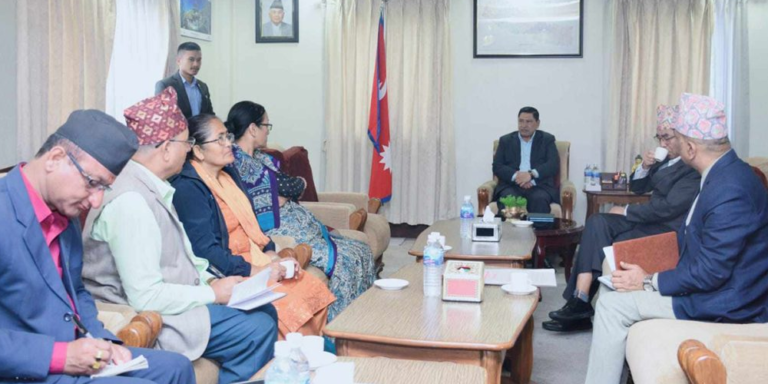 शिक्षक र सरकारबीच आज आज निर्णायक वार्ता हुदै