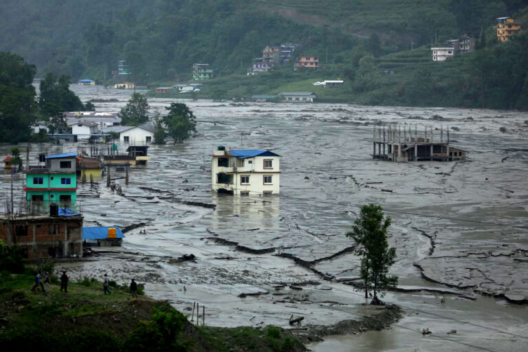 ५१ जिल्लामा आकस्मिक बाढीको जोखिम! बाढी महाशाखाले जारी गर्‍यो एल्लो अलर्ट