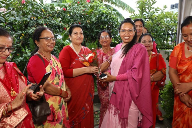 भण्डारीको निवासमा दर खाने कार्यक्रम, एमाले नेतृहरूको उपस्थिति