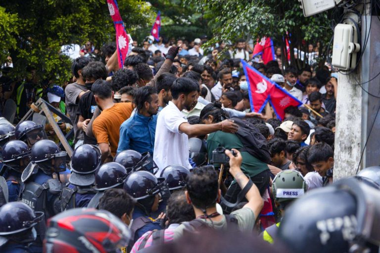 जेनजीको आक्रोश : संसद् भवन भित्रै भिडन्त, काठमाडौँमा कर्फ्यु