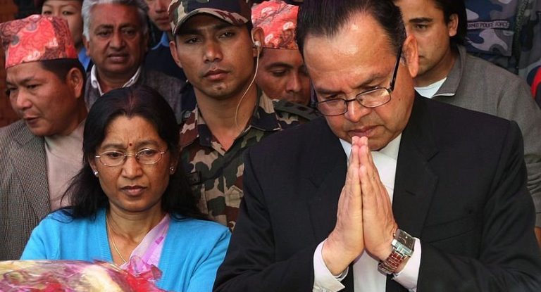 जेनजी आन्दोलनमा घाइते पूर्वप्रधानमन्त्री खनालकी पत्नीको हात काटियो
