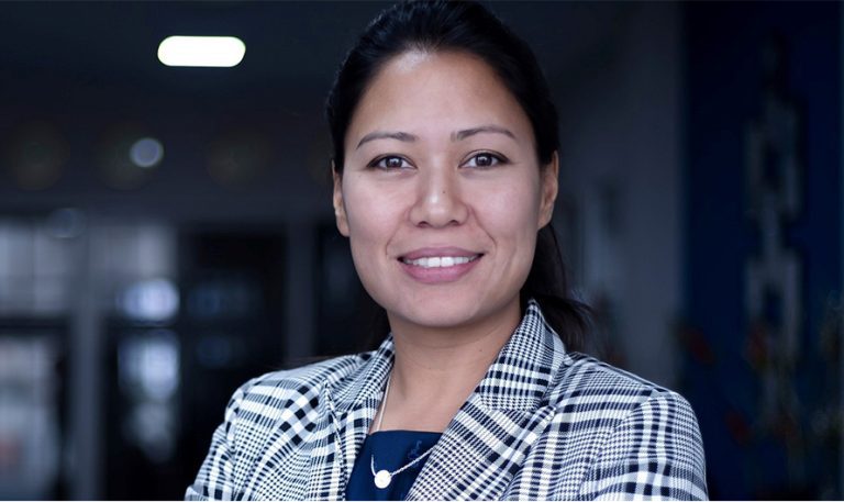 पूर्व शिक्षामन्त्री सुमना श्रेष्ठले रास्वपा छोडिन्